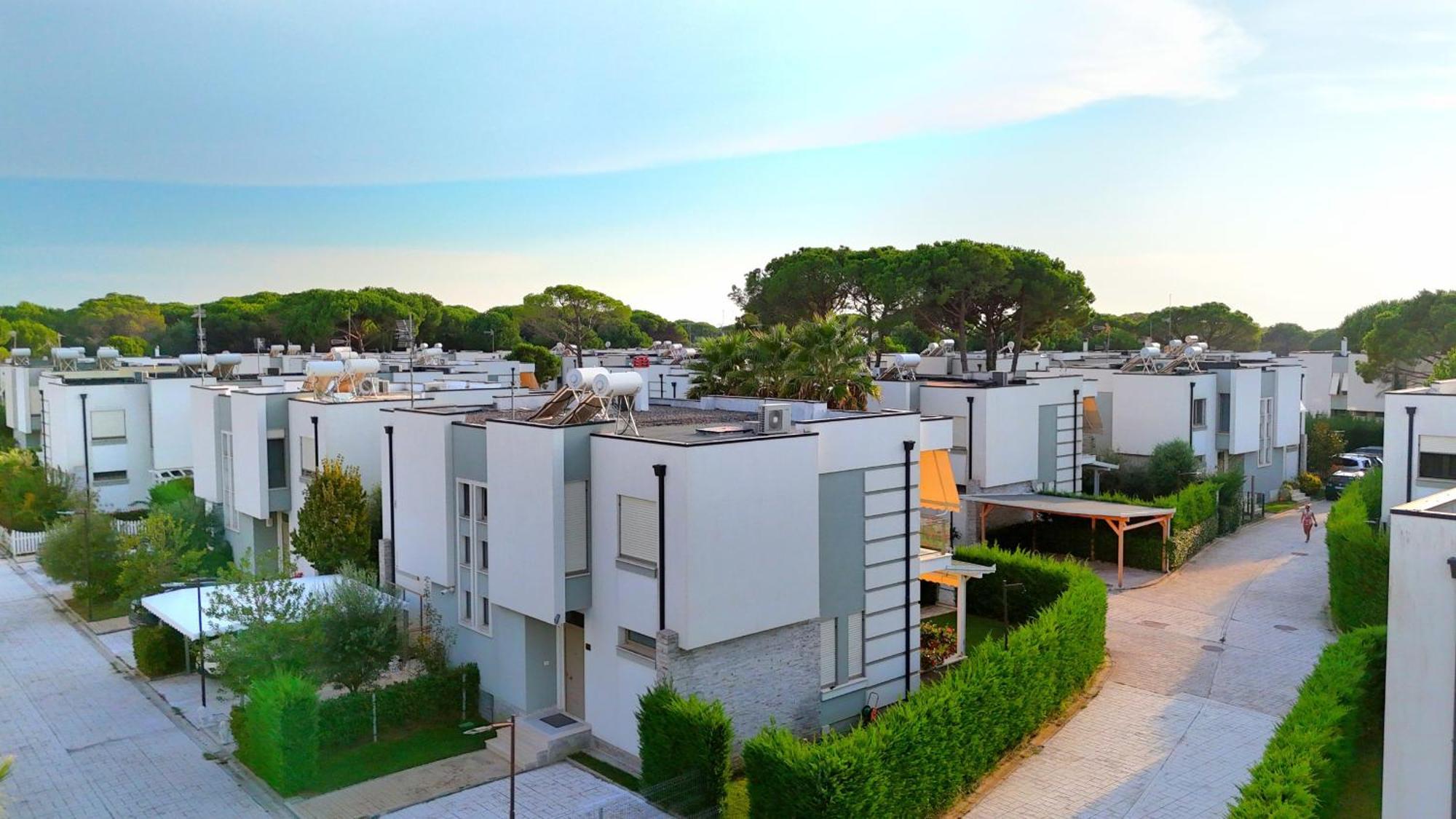 Modern At Perla Durrës